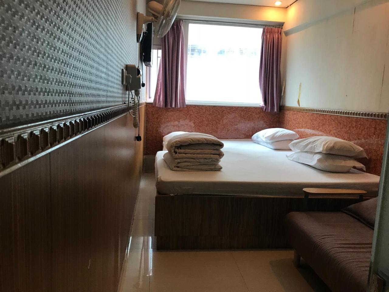 Hop Inn On Nathan Road Гонконг Экстерьер фото